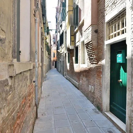 Apartment Calle Del Forno Apartment *