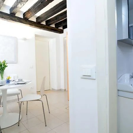 Apartment Calle Del Forno Apartment